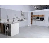 مطبخ كونتر بضمان 10 سنوات – تصميم حسب المقاس وجودة تدوم لسنوات