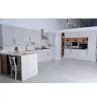 مطبخ كونتر بضمان 10 سنوات – تصميم حسب المقاس وجودة تدوم لسنوات